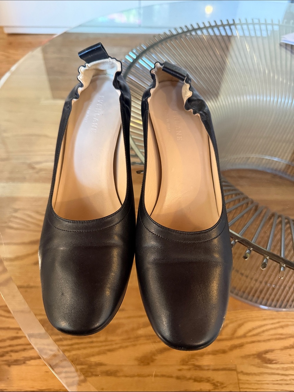 Everlane Black Leather Day Heel with Elasticized Heel Worn only twice